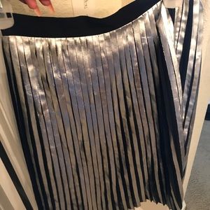 Bebe foil pleated skirt